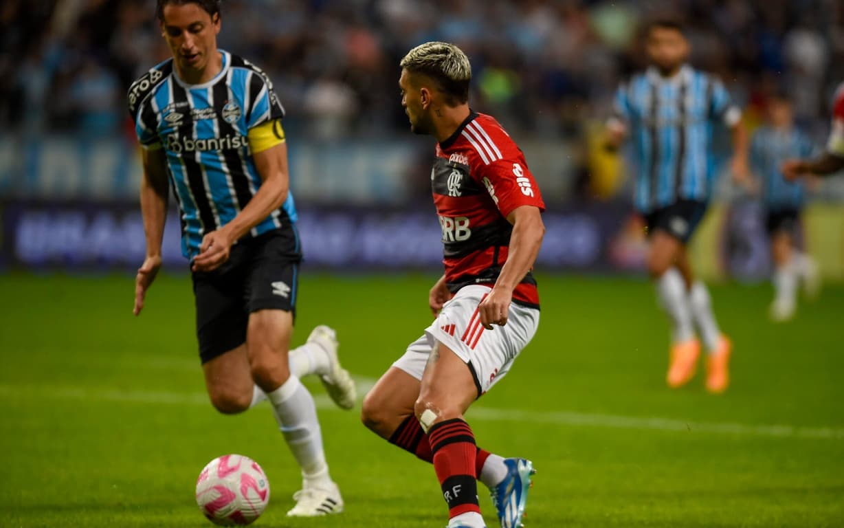 Flamengo x Grêmio: histórico do confronto no futebol brasileiro.