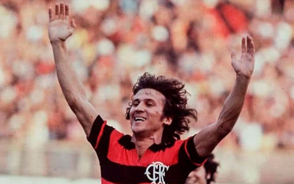 Camisa lendária de Zico do Flamengo será leiloada em breve