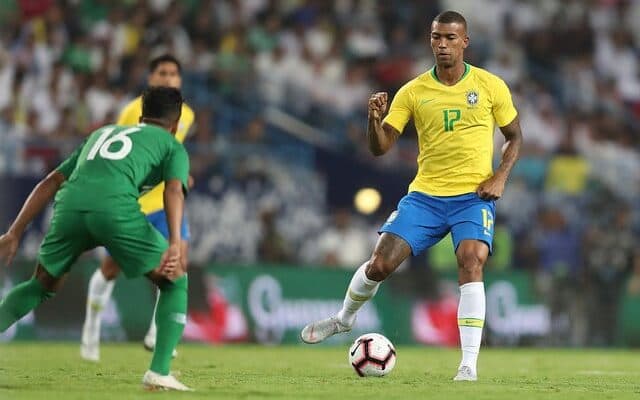 Corinthians se aproxima de primeiro reforço na janela para suprir carência.