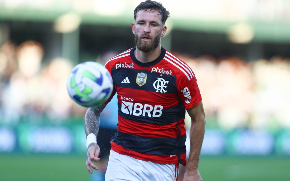 Torcedores criticam atuação de Léo Pereira após gol do Juventude no Flamengo