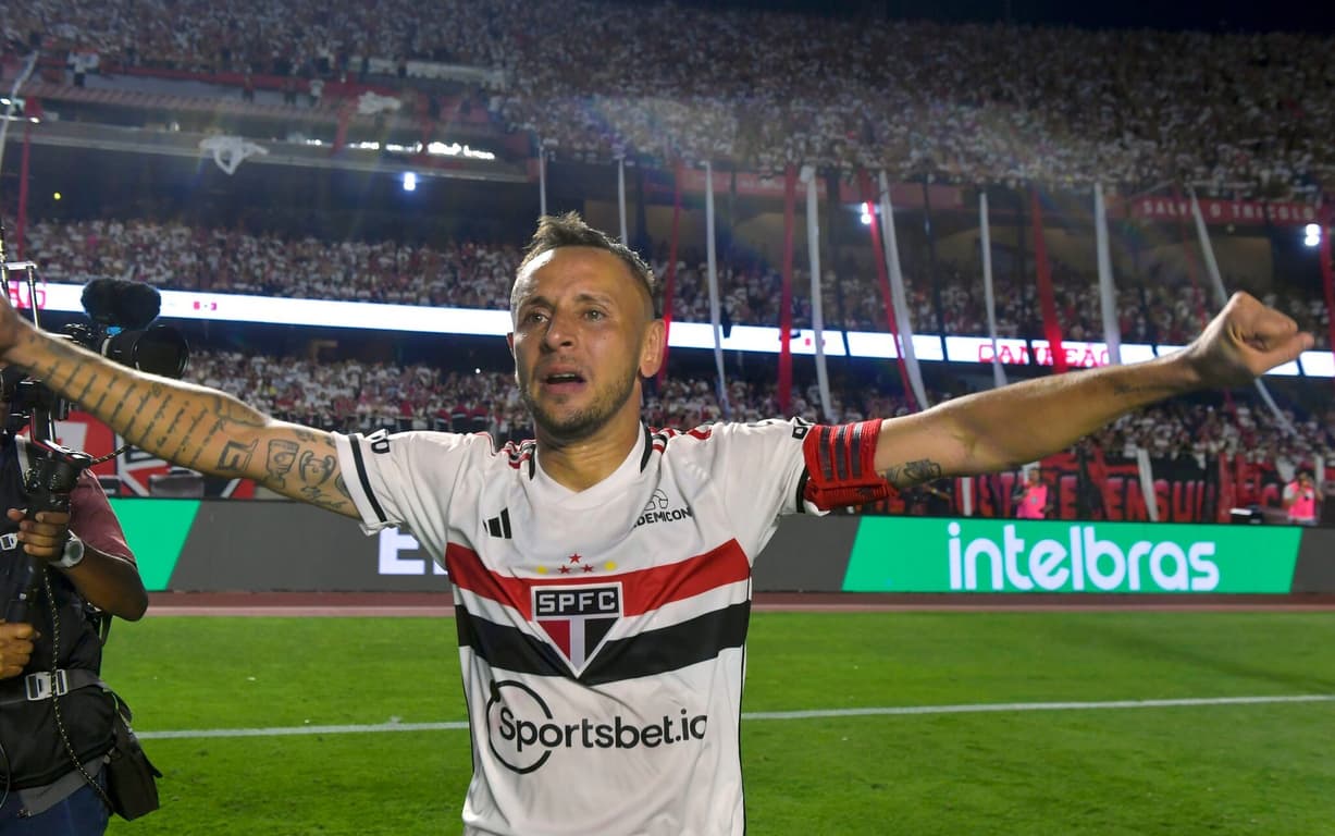 VOLTOU AOS TREINOS! Zubeldia ganha reforço importante para sequência do campeonato