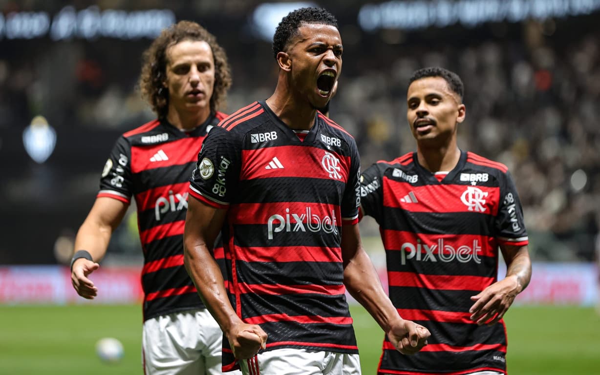 Flamengo domina Atlético-MG em jogo fora de casa e mantém liderança.