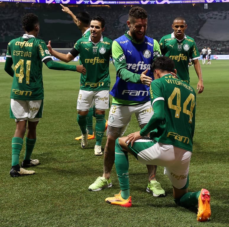 NOVAS JOIAS APARECENDO! Palmeiras se beneficia do uso da base em meio a desfalques