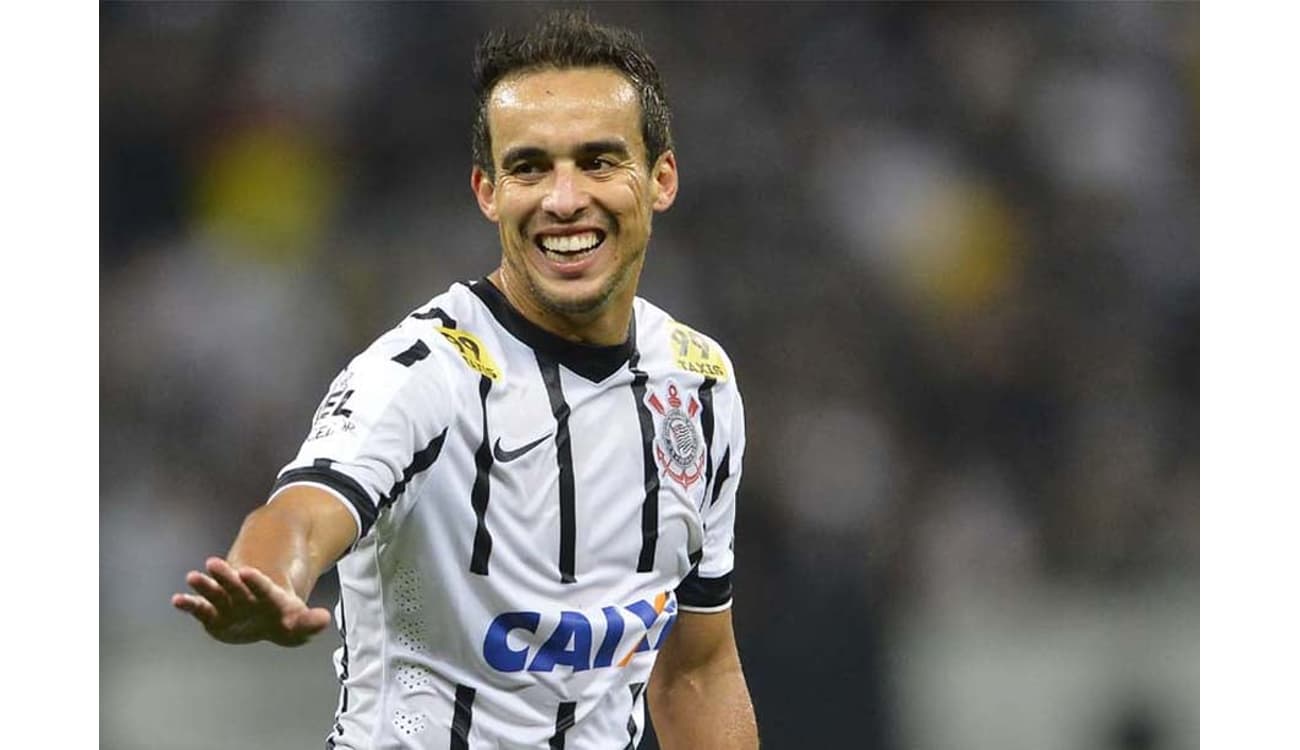 Veja quais jogadores podem completar 100 jogos pelo Corinthians em