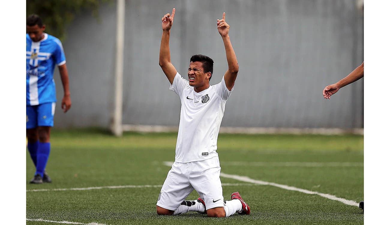 Lúcio: Copa do Mundo Sub-17 pode ser caminho até a seleção principal