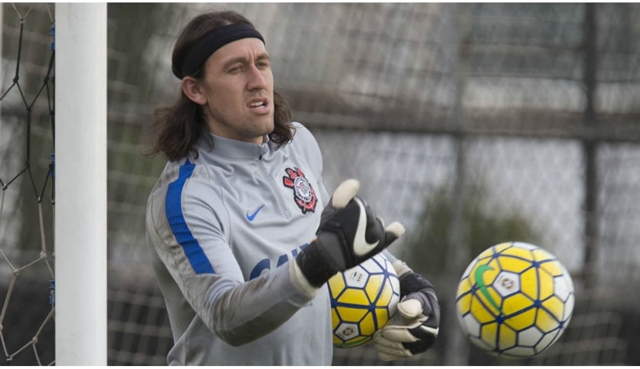 Fagner gordo? Lateral do Corinthians tenta resolver - Lance!