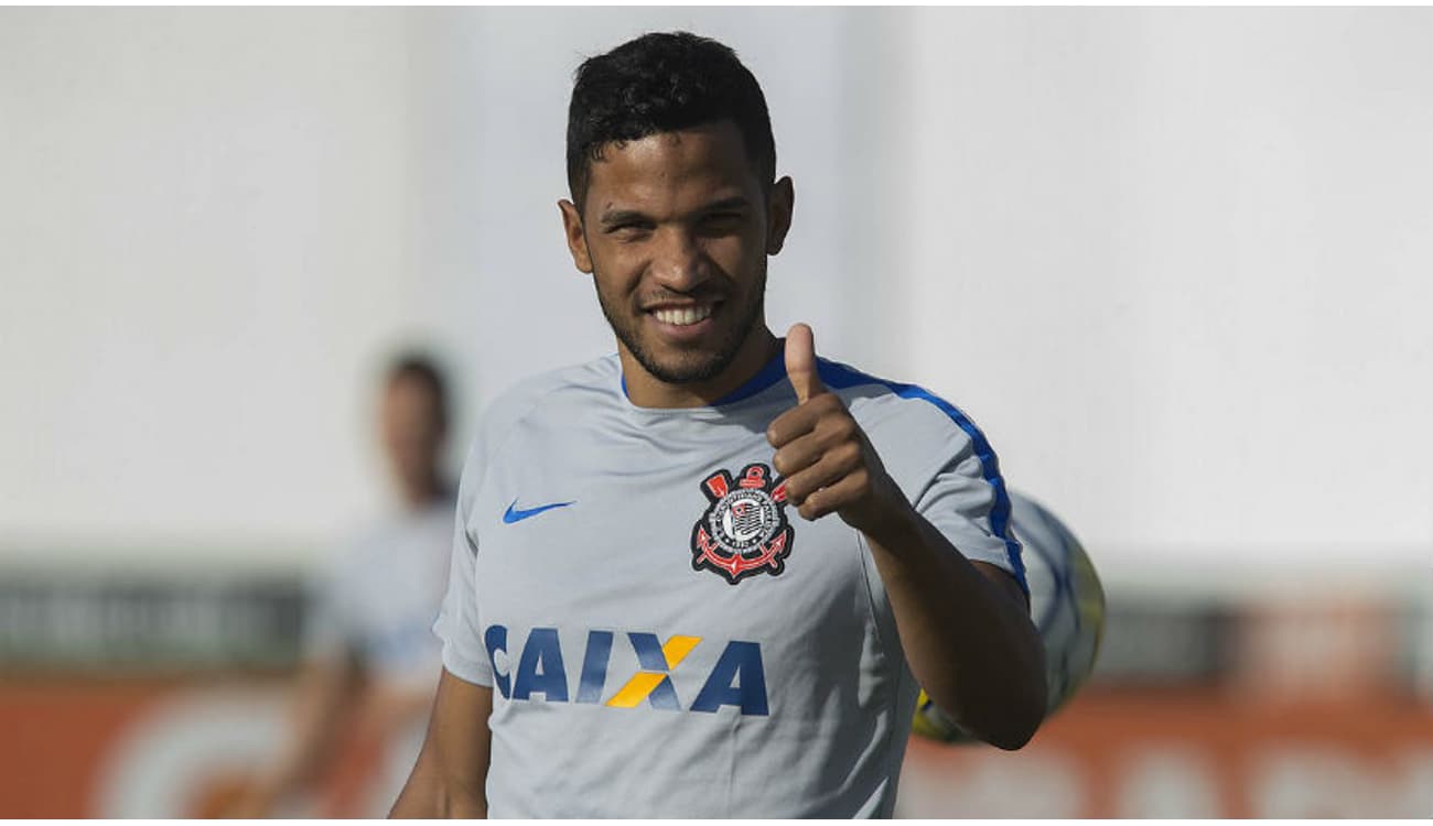 Sucesso do Corinthians no futebol feminino impulsiona rivais na