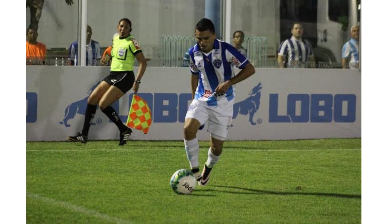 Vila Nova sai atrás, vira o jogo, mas cede empate ao Londrina nos acréscimos