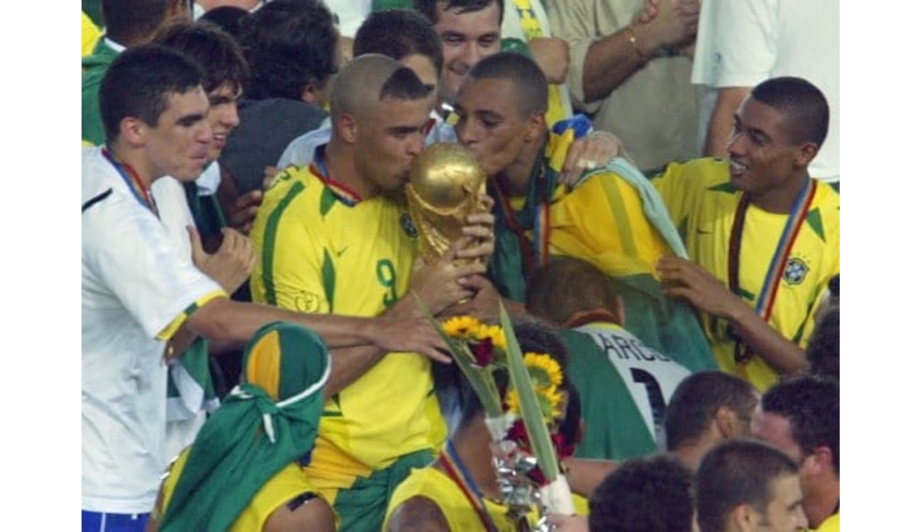 Por onde anda cada um dos campeões do mundo de 2002 pela Seleção Brasileira