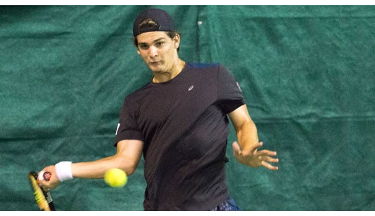 Paranaense faz história e bate o tenista número 2 do mundo em Roland Garros