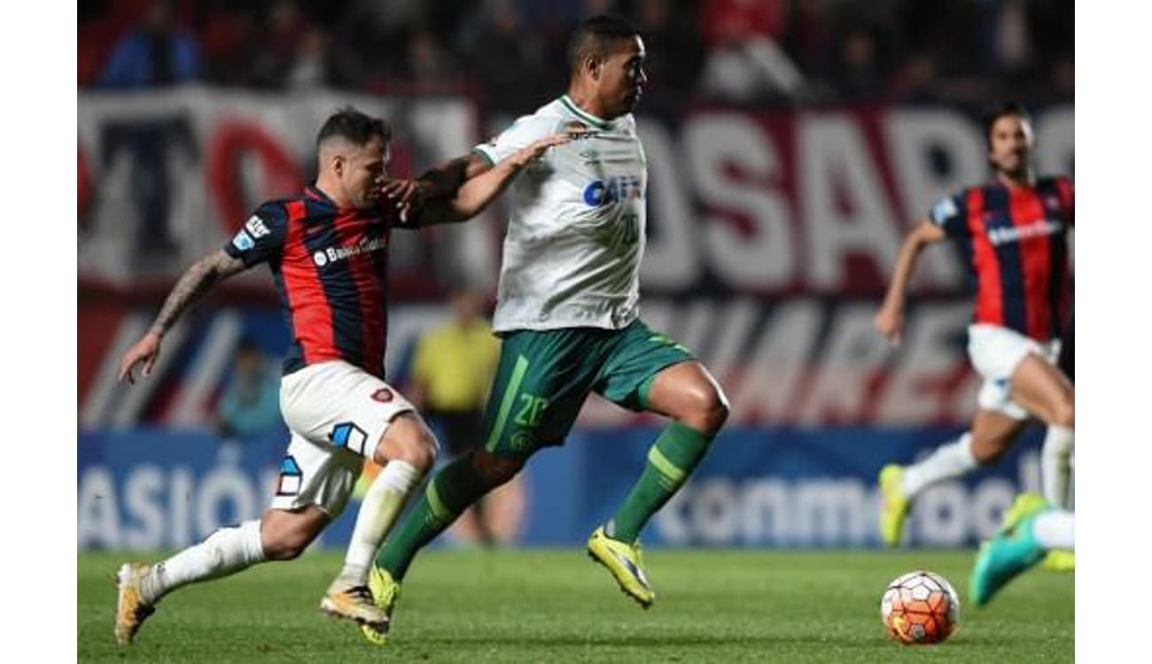 Chapecoense fará final da Sul-Americana com atual campeão da