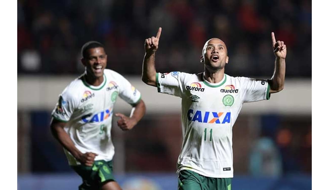 Chapecoense fará final da Sul-Americana com atual campeão da