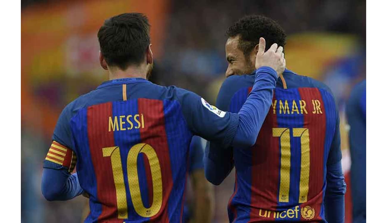 neymar ou messi? #voceprefere #quiz #pergunta #qualvoceprefere #vermel