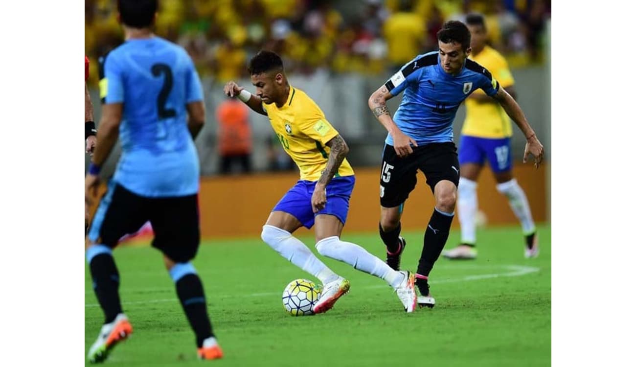 Uruguai x Brasil no Centenário vale muito mais do que um jogo - Lance!