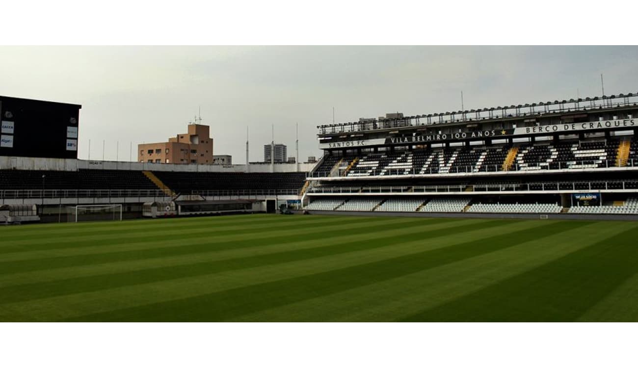 Clube de campo se prepara para o verão com piscina e salão de jogos  reformados – Palmeiras