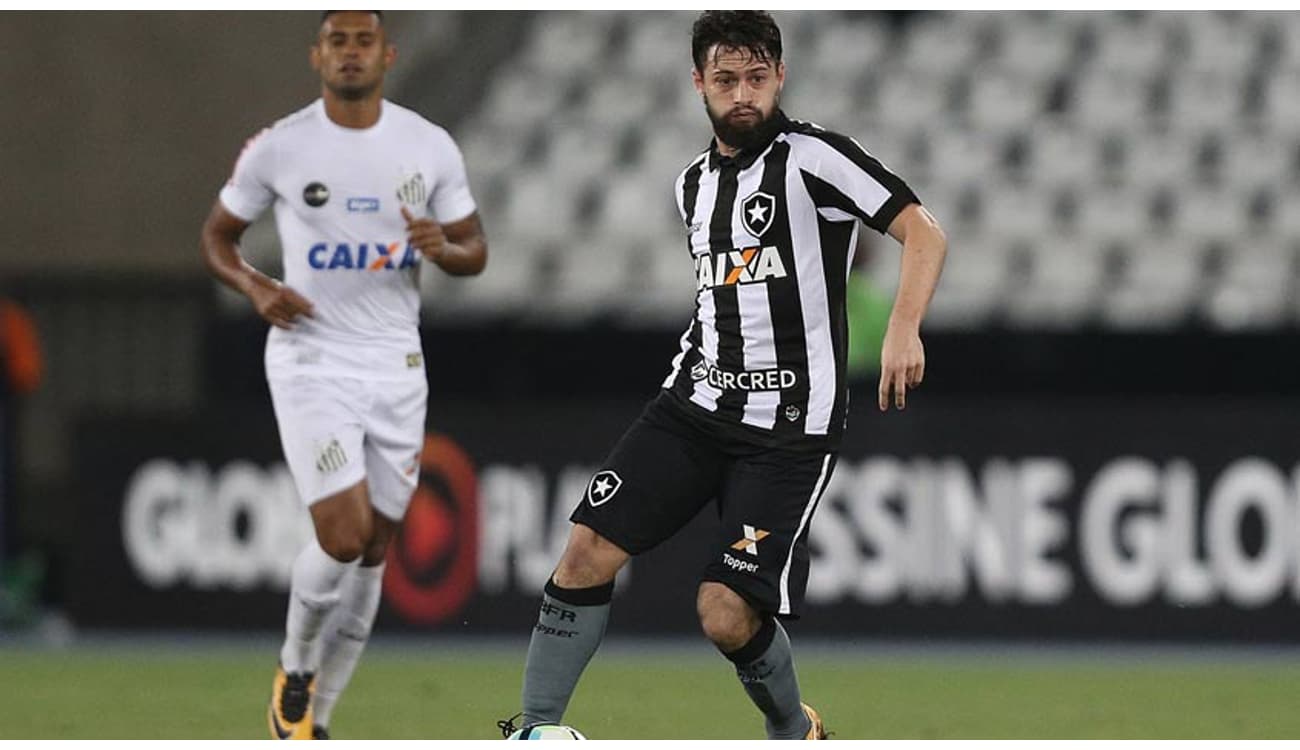 Levanta, sacode a poeira e dá a volta por cima': Botafogo tenta se reerguer