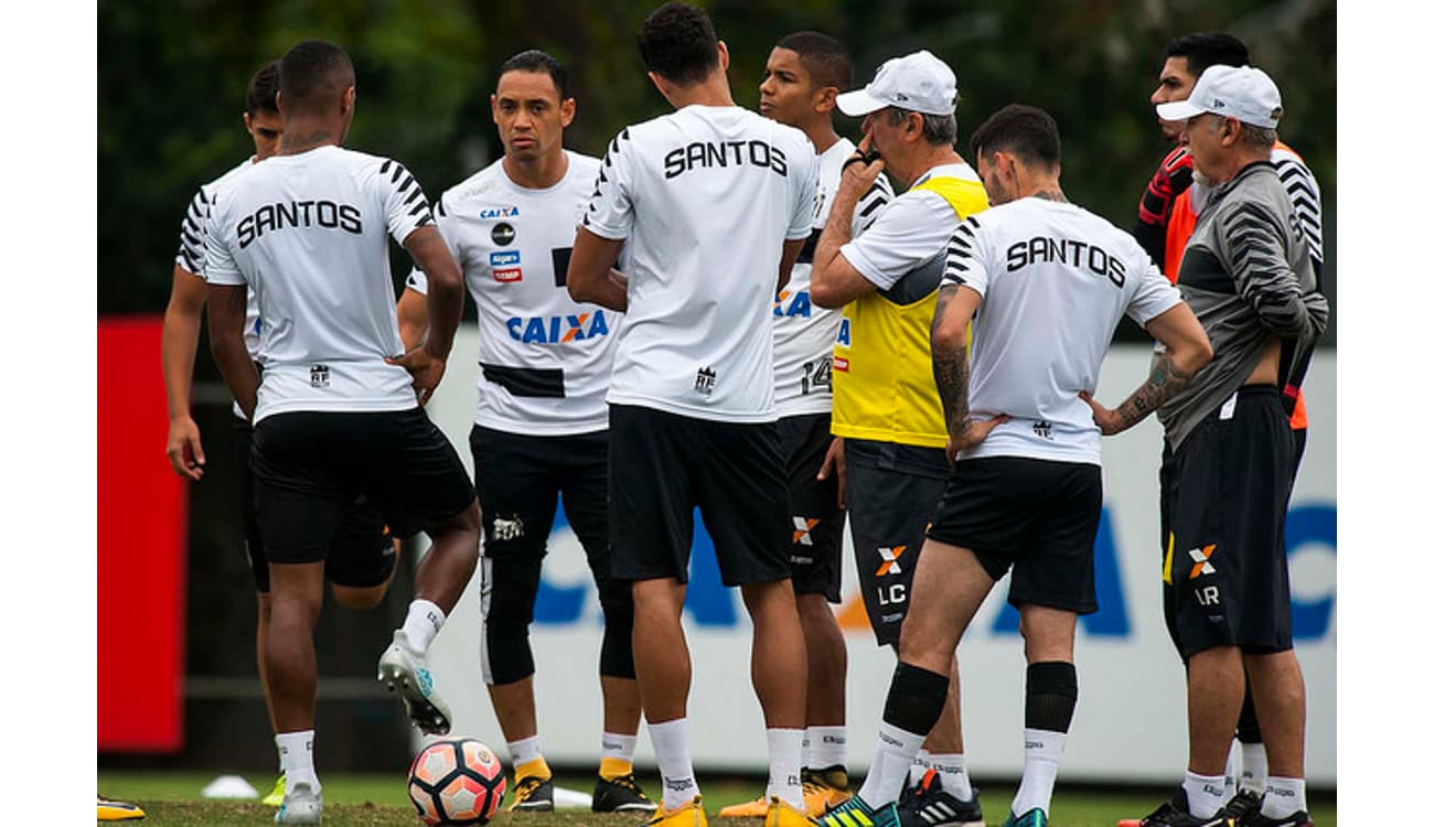 Brasileirão recomeça nesta quarta, 18, com clássico entre Furacão