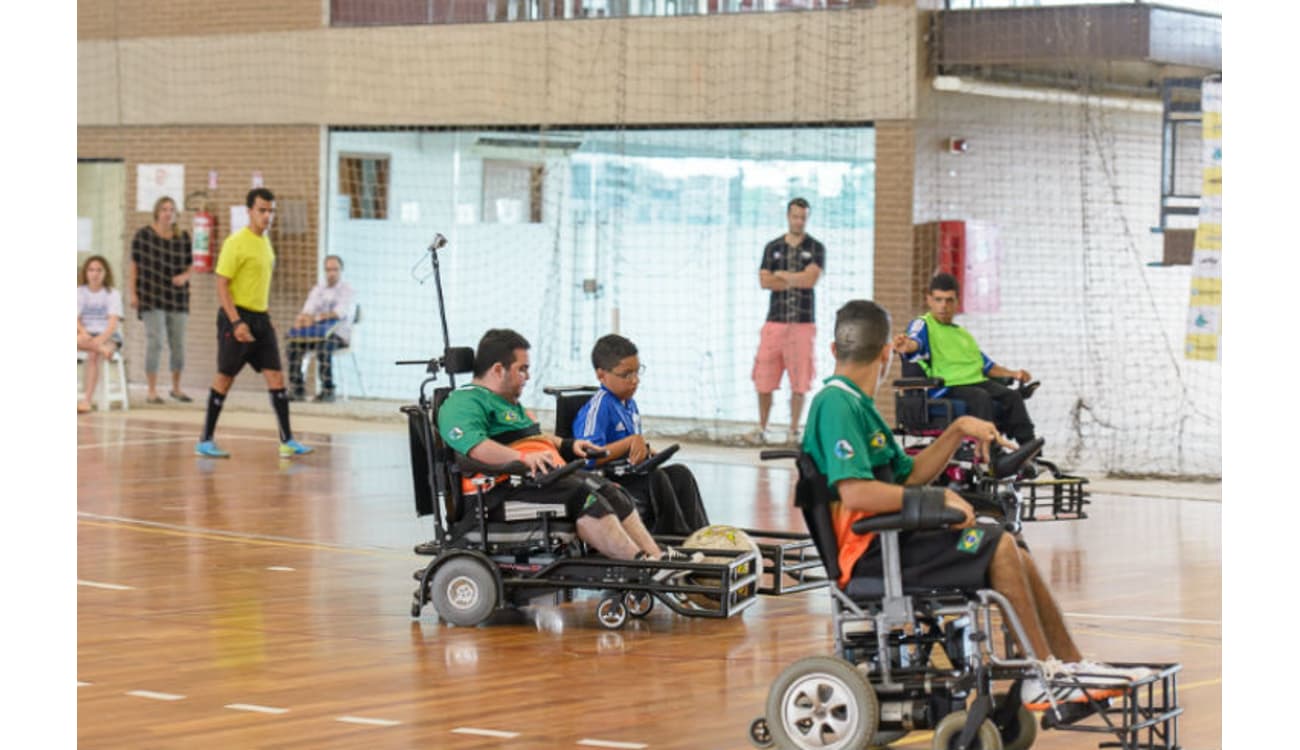 Velódromo do Parque Olímpico recebe atletas do Brasil e do exterior no Rio  Grappiling de luta livre esportiva — Ministério do Desenvolvimento e  Assistência Social, Família e Combate à Fome