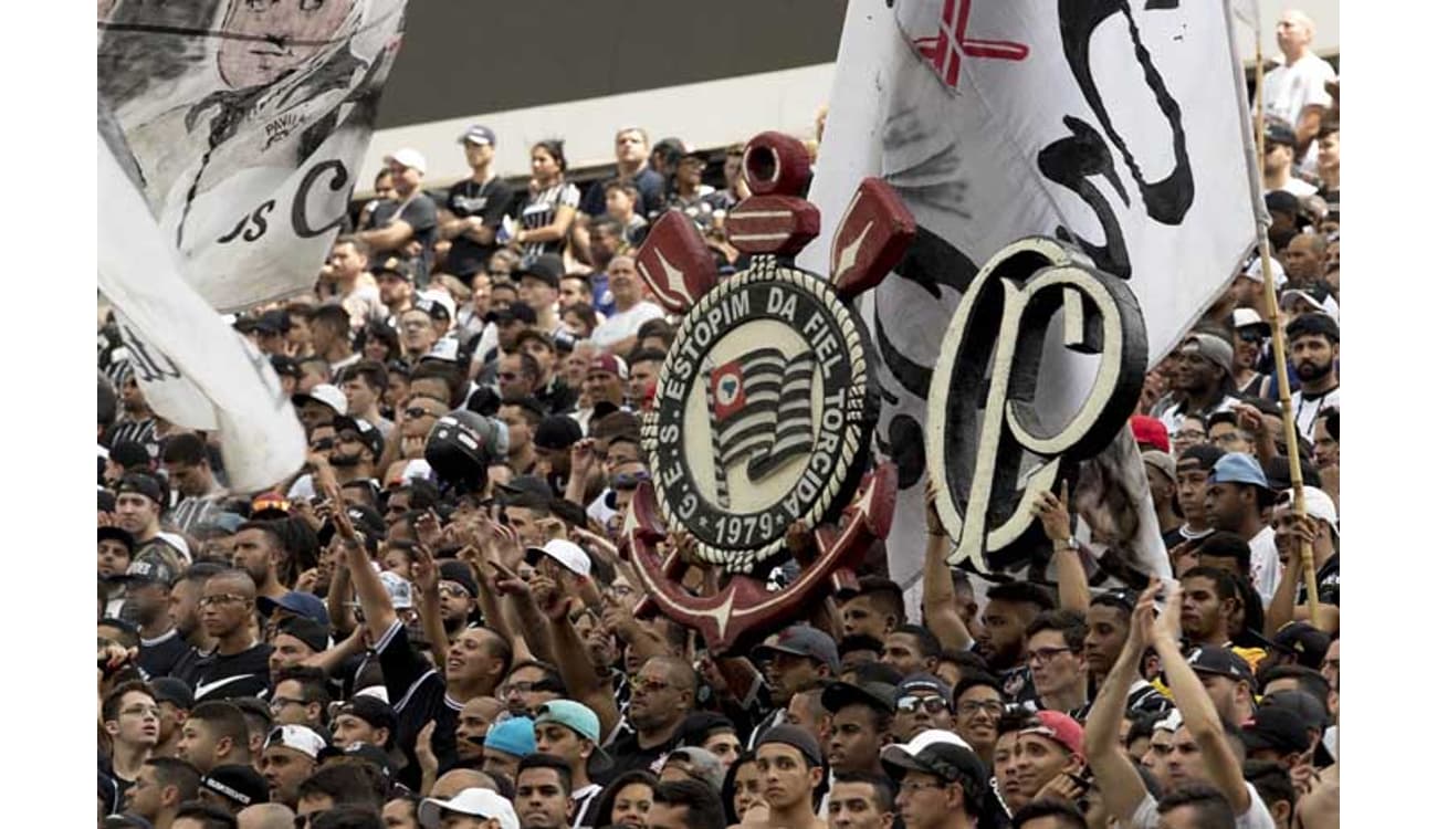 Nacional recebe torcida no primeiro treino de olho na temporada de