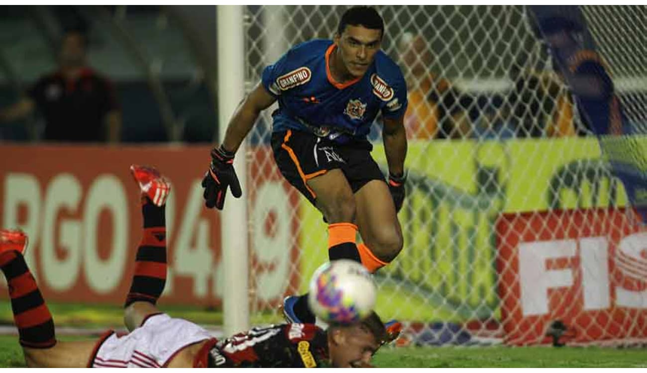 Flamengo: goleiro Santos é liberado da concentração da final da