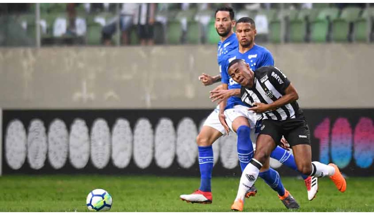 Cruzeiro defende larga vantagem em finais do Mineiro sobre o rival  Atlético-MG no atual século, cruzeiro