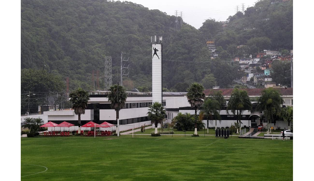 Com novidades, Santos FC se reapresenta no CT Rei Pelé para início da  pré-temporada de 2023 - Santos Futebol Clube
