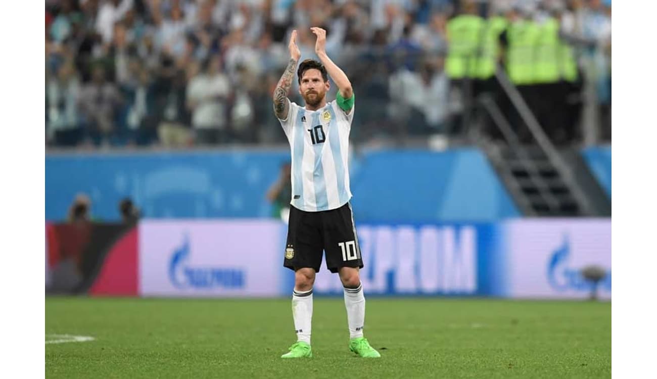 Após desencantar, Messi revela 'fita da sorte' dada por