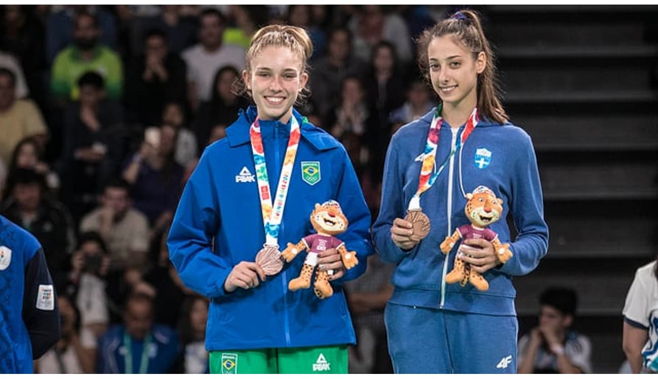 Tênis masculino de Santos é prata e feminino é bronze nos Jogos da  Juventude