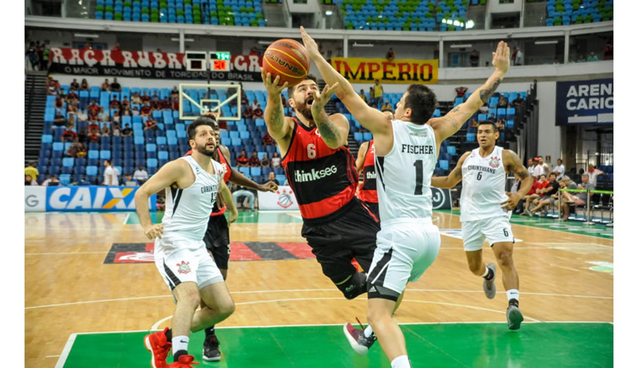 Flamengo e São Paulo iniciam confrontos das semifinais do NBB