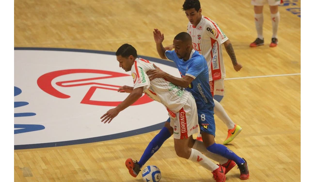 Atlântico vence primeiro jogo e amplia vantagem para partida decisiva pelas  oitavas da LNF - X1 Futsal