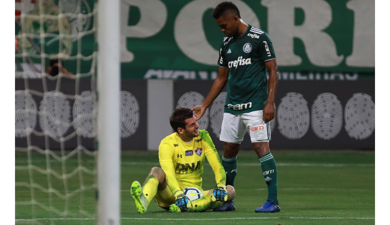 Cruzeiro vira sobre o Londrina e amplia vantagem na liderança da Série B