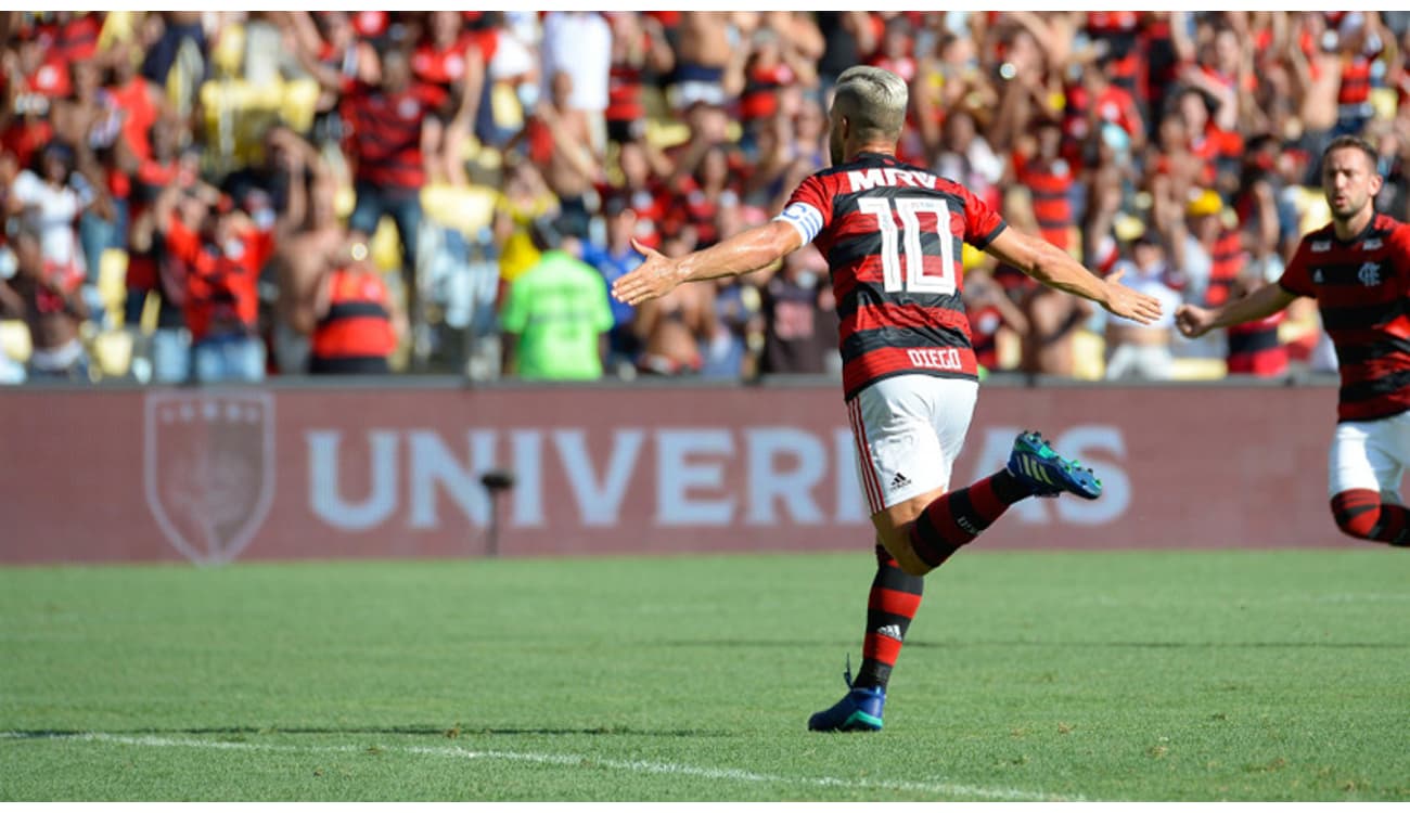 Há 10 anos, Hernane brilhou no Flamengo campeão da Copa do Brasil