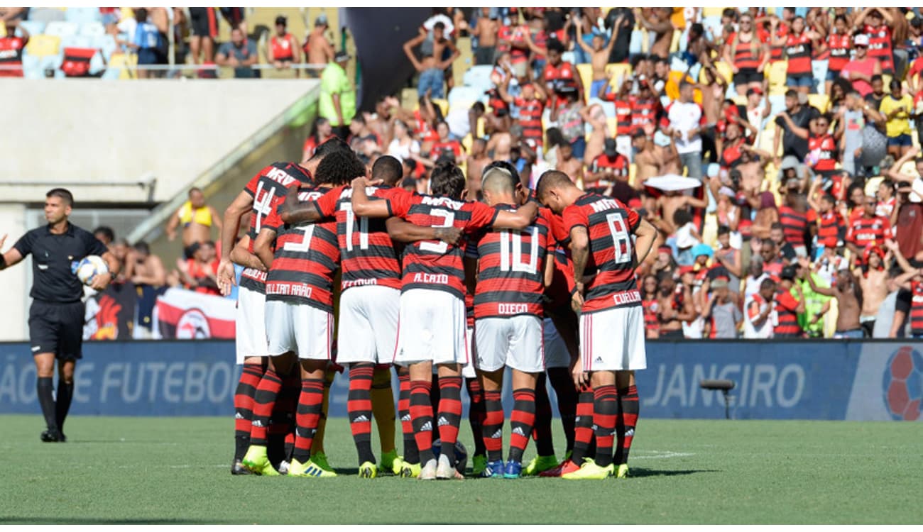 Cercado de expectativa, Flamengo inicia contra o Bangu, no Maracanã, a  perseguição aos títulos - Flamengo - Extra Online