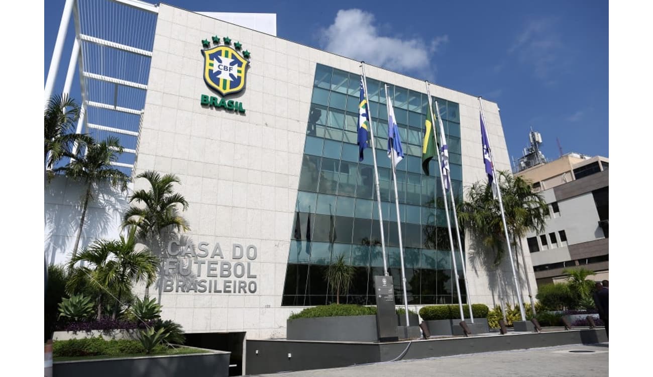 Clubes da Série A e B se reunirão nesta segunda para debater Liga