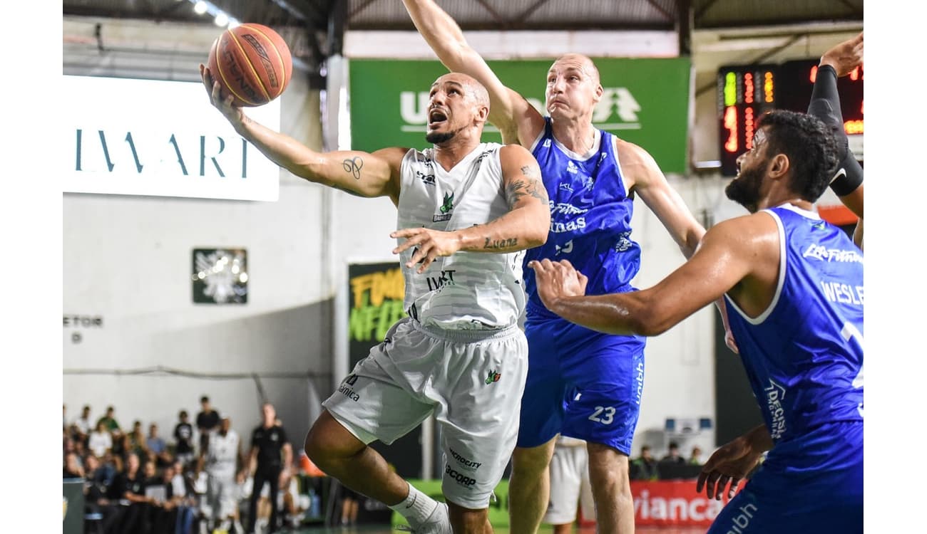 São José Basketball vence e força o terceiro jogo nesta quarta