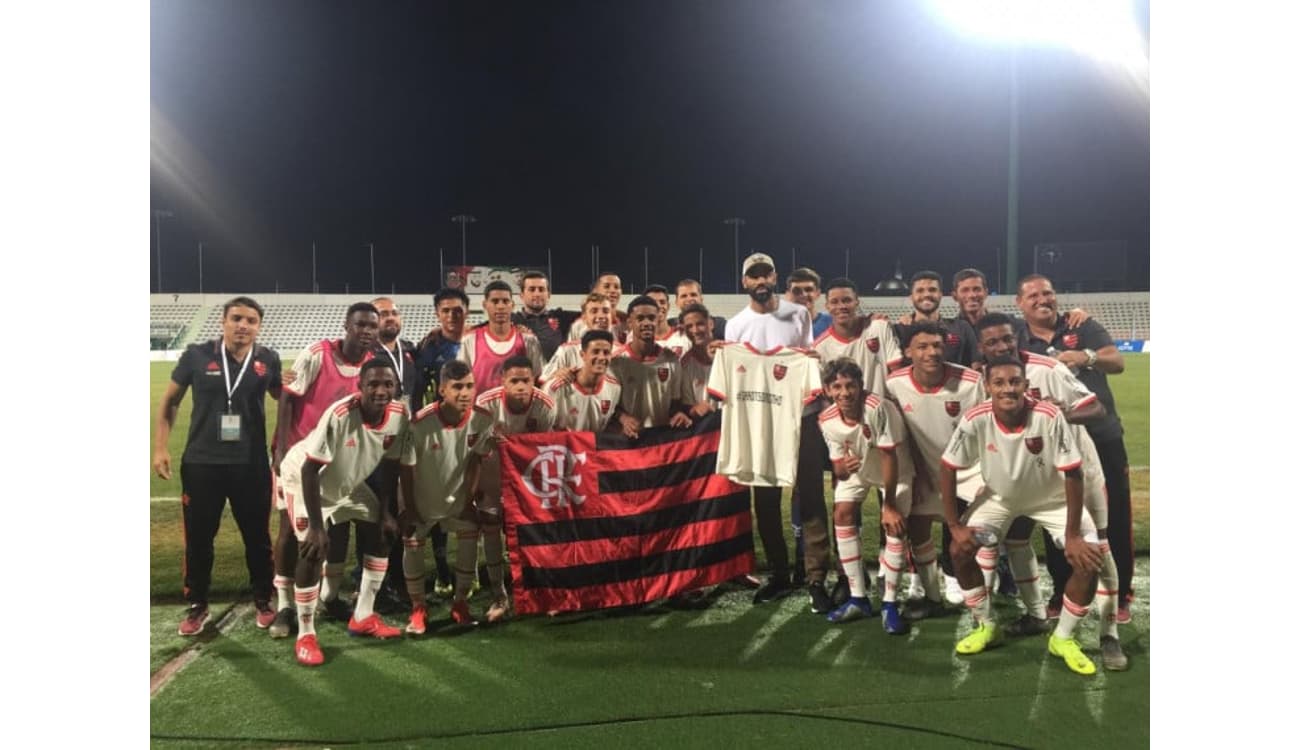 Sub-16 vence Real Madrid e é campeão invicto em Dubai - Flamengo