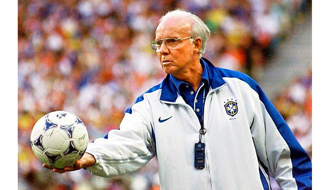 Máquina'! 'Melhor que o Brasil de Zagallo'! Torcida do Flamengo