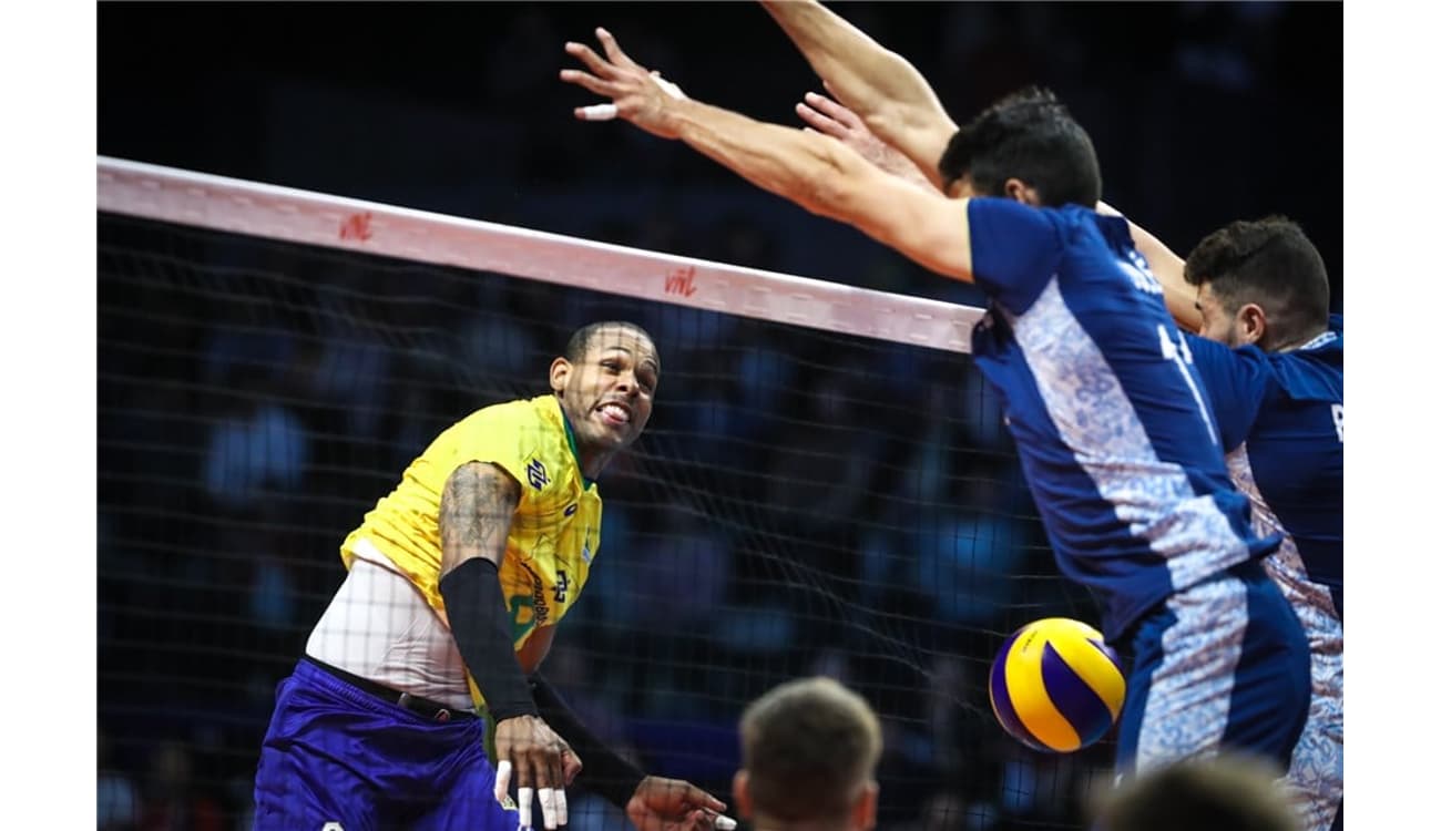 Brasil é superado no tie break na Liga das Nações masculina de vôlei