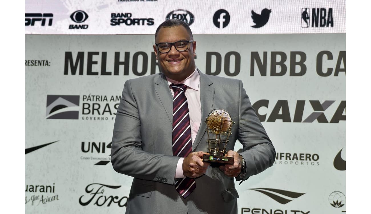 Fuller é indicado para prêmio de melhores jogadores do NBB