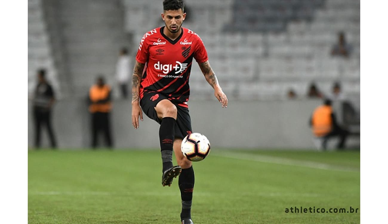 Rasteira até em Cuca: Renato Gaúcho dá fim em novela e define a contratação de estrela do Corinthians no Grêmio - Foto | Reprodução: Internet