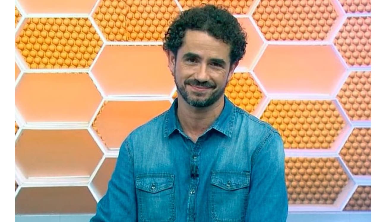 Felipe Andreoli é cortado ao vivo no Globo Esporte e se choca: No