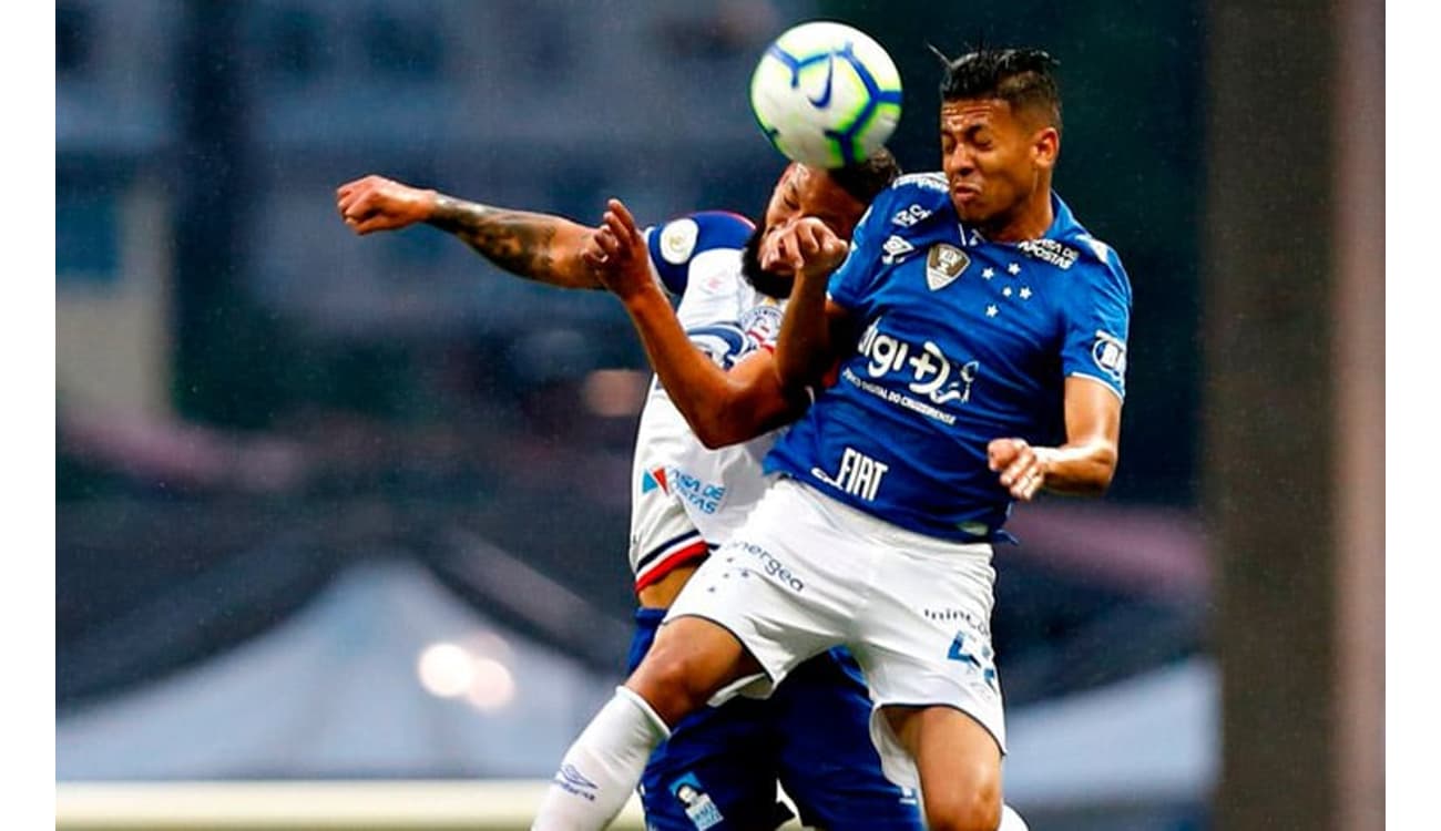 Autuori lamenta empate, mas valoriza força mental do Cruzeiro após