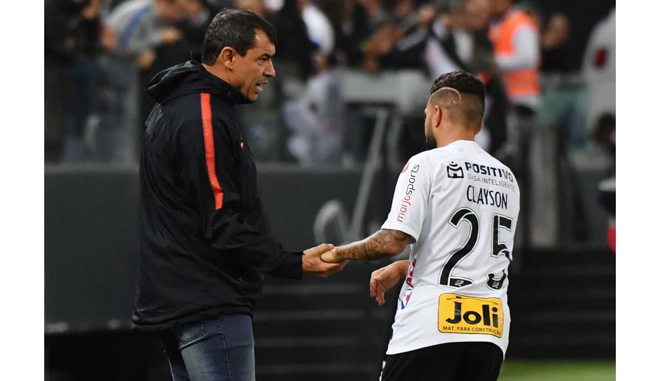 Rodinei e Flamengo sofrem com memes após derrota para o Corinthians - Lance  - R7 Futebol