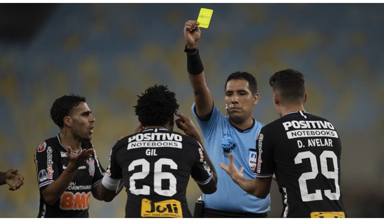 Conmebol mantém cinco substituições em jogos da Copa Libertadores