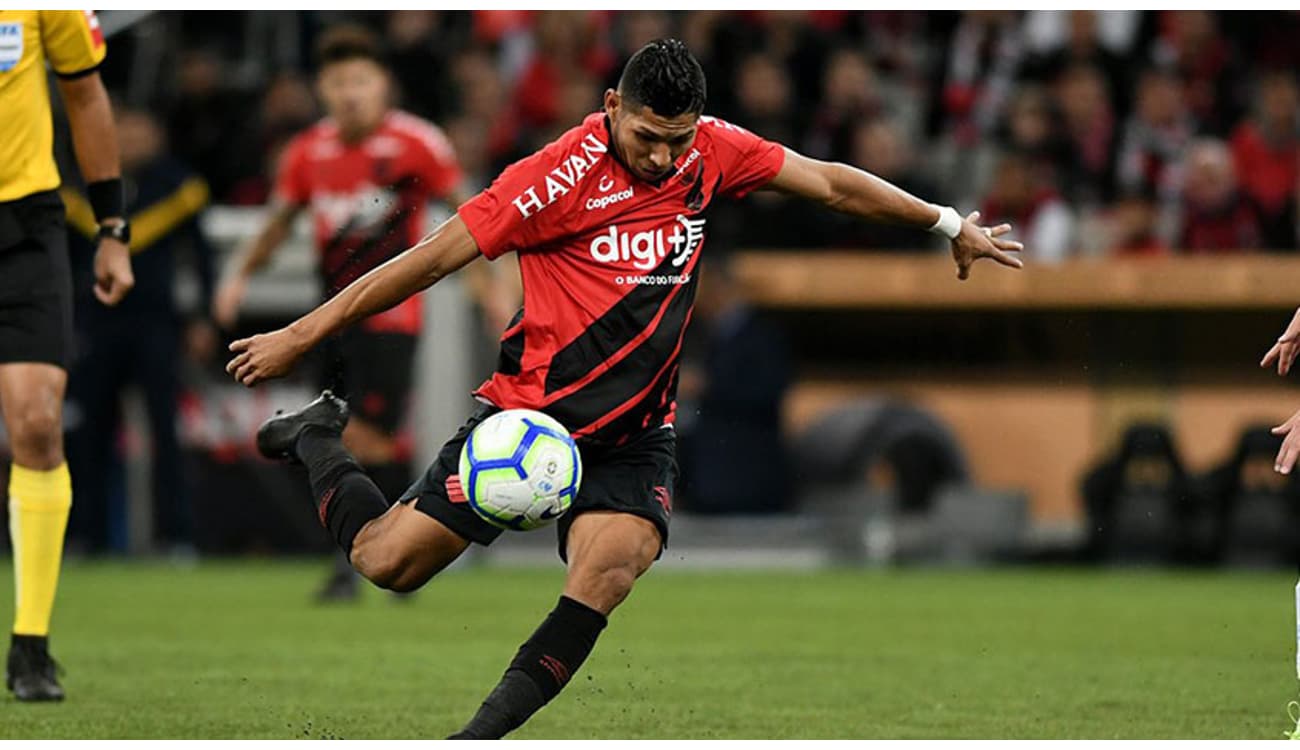 Cobiçado no mercado, Wesley, do Palmeiras, tem negociação avançada com  clube brasileiro - Lance!