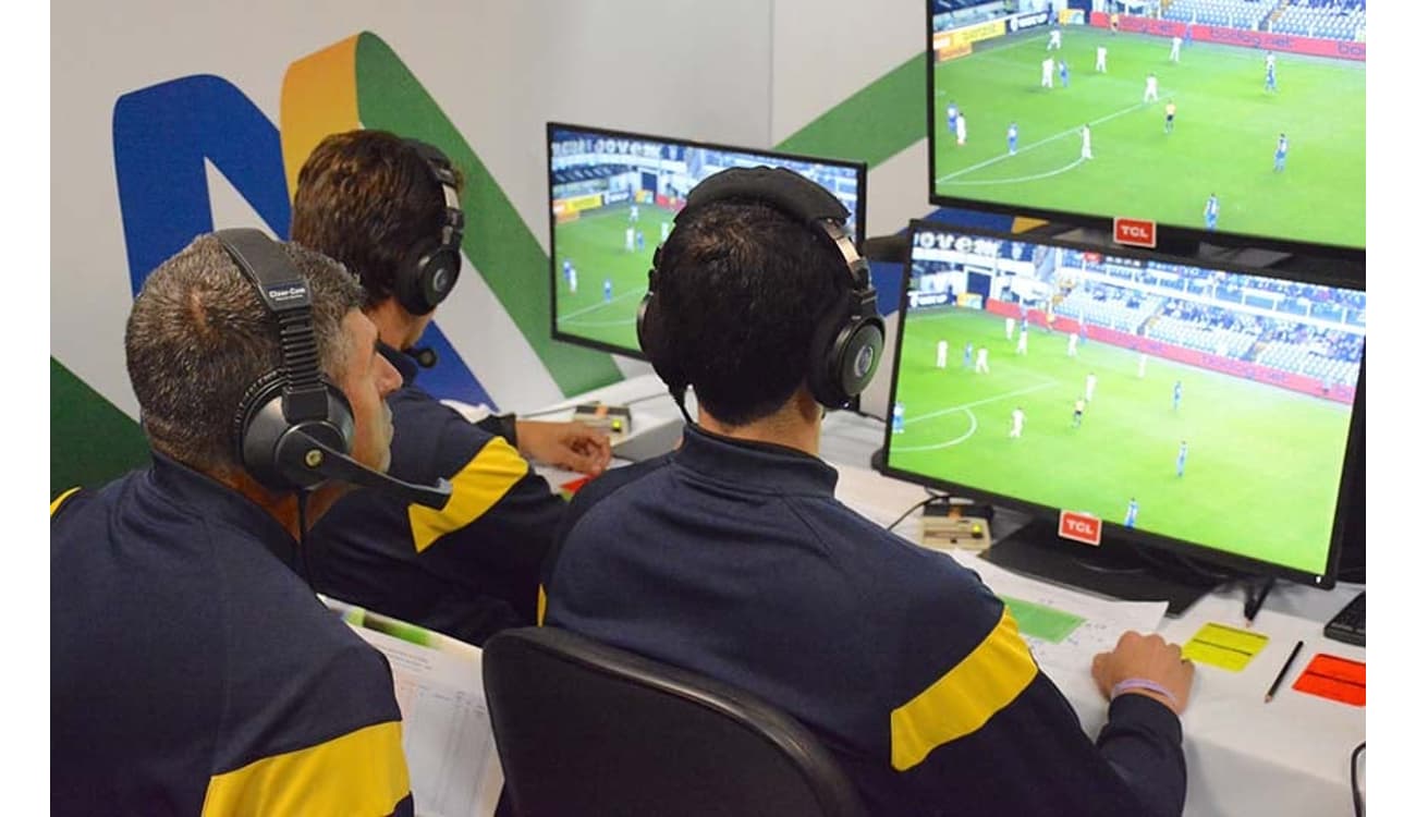 VAR analisou lances, e Fifa vê acerto em polêmicas de Brasil x