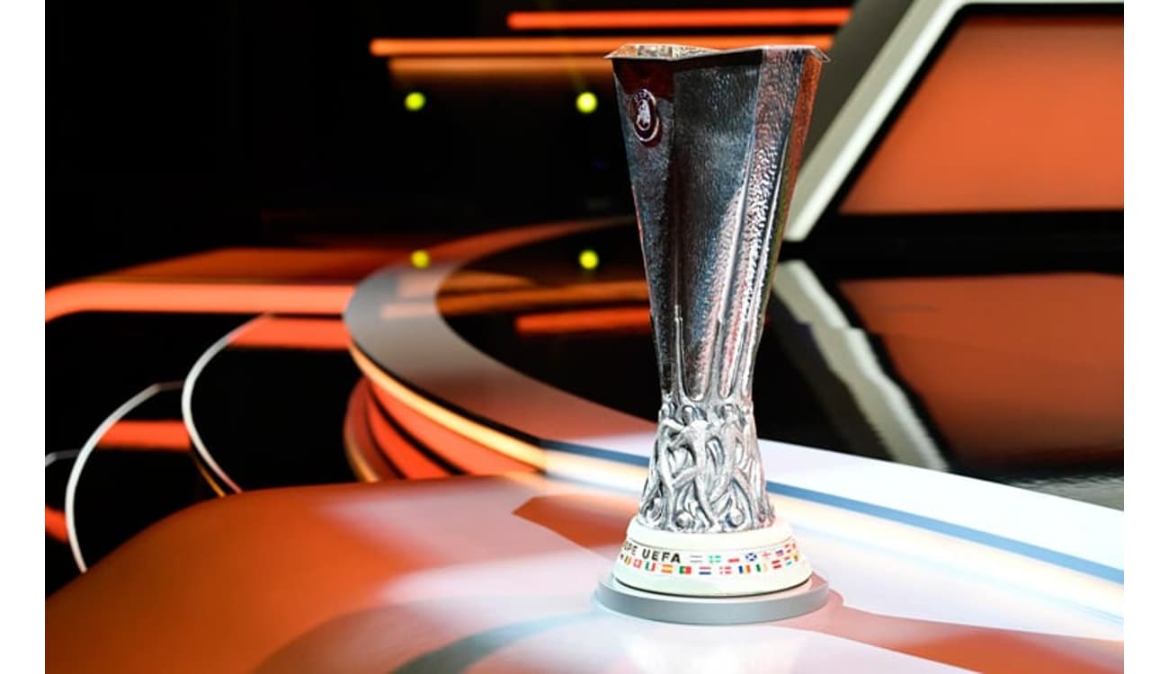Já estão definidos os adversários para os paly-offs da Liga dos Campeões da  UEFA