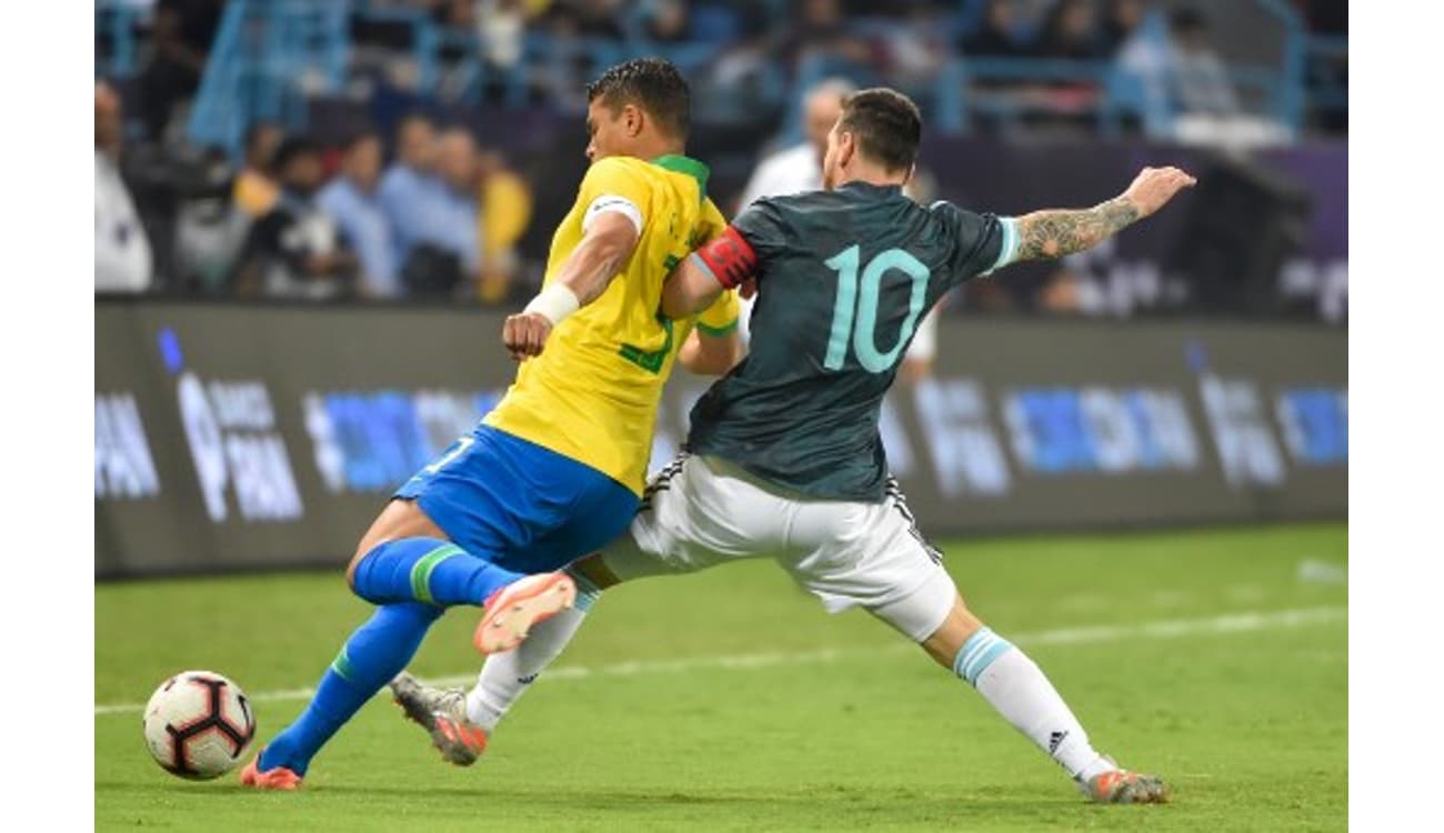 Brasil 0 x 1 Argentina  Eliminatórias da Copa - América do Sul: melhores  momentos