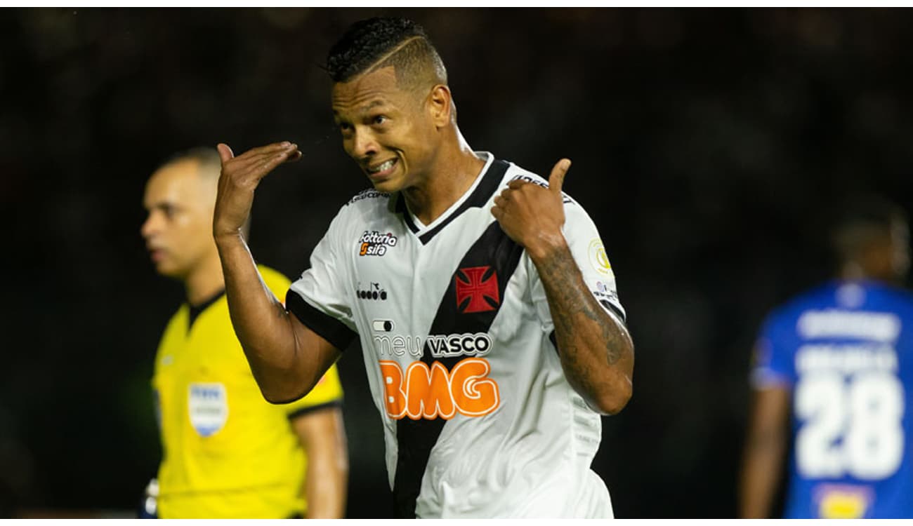 Vasco divulga informações sobre a venda de ingressos para o clássico com o  Botafogo - Esportes - R7 Jogada 10