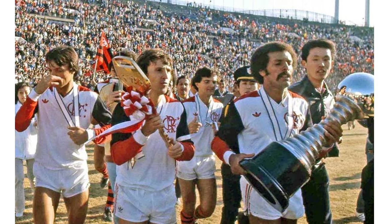 Baixe o cartaz da final entre Flamengo e Liverpool de 1981 repaginado para  2019 - Esporte - Extra Online